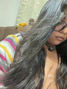 Snapshot of virginbrunette99 chatting on 26, 4, 2026 virginbrunette99 online show from 26, 4, 2026