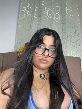Snapshot of virginbrunette99 chatting on 16, 5, 2026 virginbrunette99 online show from 16, 5, 2026