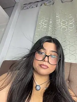 Snapshot of virginbrunette99 chatting on 24, 5, 2026 virginbrunette99 online show from 24, 5, 2026