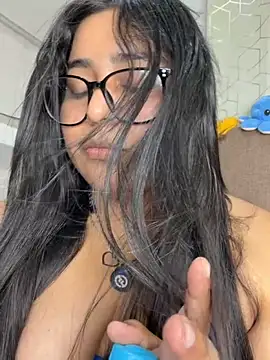 Snapshot of virginbrunette99 chatting on 5, 6, 2026 virginbrunette99 online show from 5, 6, 2026
