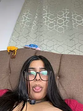 Snapshot of virginbrunette99 chatting on 18, 6, 2026 virginbrunette99 online show from 18, 6, 2026