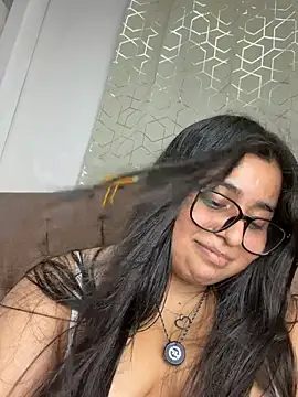 Snapshot of virginbrunette99 chatting on 29, 6, 2026 virginbrunette99 online show from 29, 6, 2026