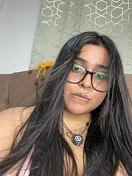 Snapshot of virginbrunette99 chatting on 2, 7, 2026 virginbrunette99 online show from 2, 7, 2026