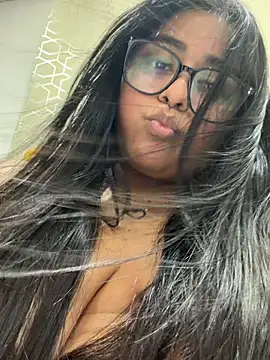Snapshot of virginbrunette99 chatting on 17, 7, 2026 virginbrunette99 online show from 17, 7, 2026