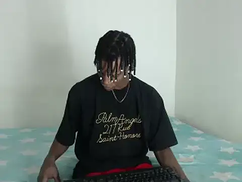 thomas love11 online show from 13, 3, 2025