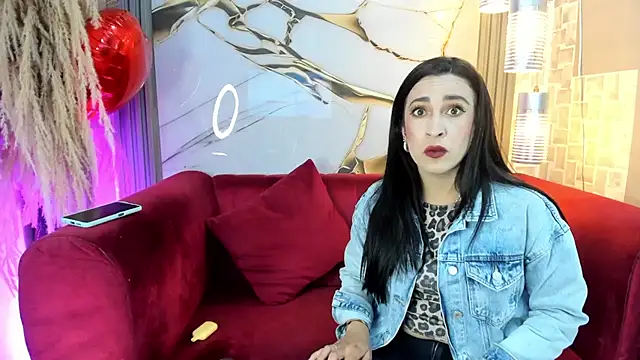 Bella williamss  online show from 16, 9, 2025