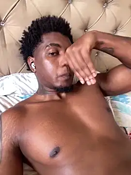 LOGAN DRAKE online show from 3, 3, 2025