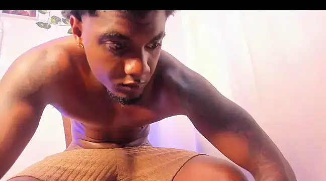 LOGAN DRAKE online show from 23, 3, 2025