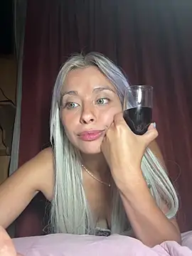 WhiteSnow09 online show from 24, 2, 2025