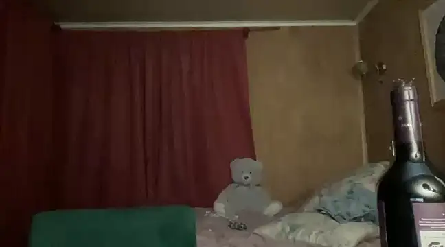 WhiteSnow09 online show from 8, 3, 2025