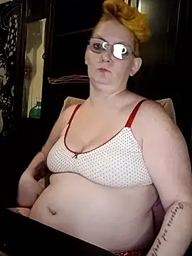 Snapshot of Mellyjellygoddess420 chatting on 18, 6, 2026 Mellyjellygoddess420 online show from 18, 6, 2026