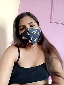 Snapshot of heena-3678 chatting on 5, 10, 2025 heena-3678 online show from 5, 10, 2025