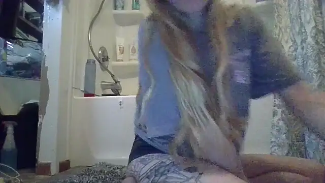 qtkayyzzxoxo online show from 5, 3, 2025