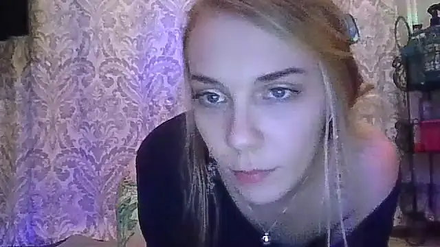 qtkayyzzxoxo online show from 9, 3, 2025