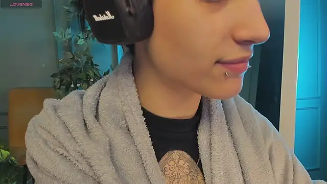 Snapshot of lisbatsyy chatting on 15, 3, 2025 lisbatsyy online show from 15, 3, 2025