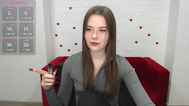 Snapshot of ElenaOconar chatting on 24, 10, 2025 ElenaOconar online show from 24, 10, 2025