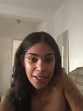 LollaReis021 online show from 24, 2, 2025