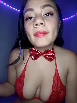 Snapshot of Valen_thompsom_002 chatting on 10, 11, 2025 Valen thompsom 002 online show from 10, 11, 2025