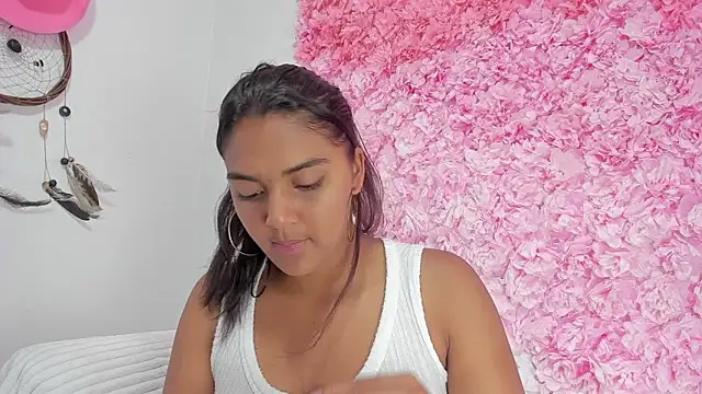 Melodymoore  online show from 3, 3, 2026