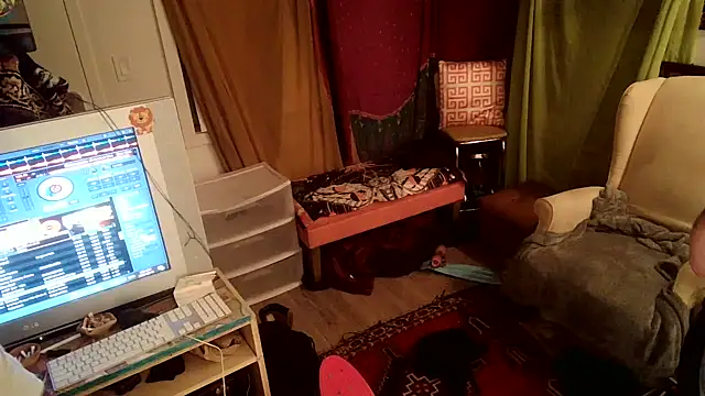 Snapshot of Foxxyhoneypott chatting on 15, 3, 2025 Foxxyhoneypott online show from 15, 3, 2025