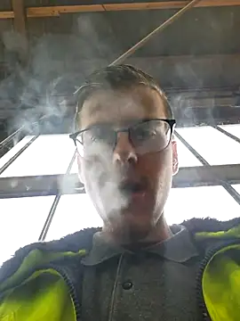 Snapshot of luckyluuk25 chatting on 25, 2, 2025 luckyluuk25 online show from 25, 2, 2025