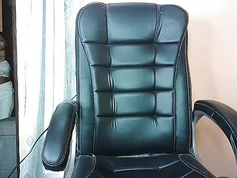 Snapshot of Mahi_DarlingS chatting on 13, 3, 2025 Mahi DarlingS online show from 13, 3, 2025