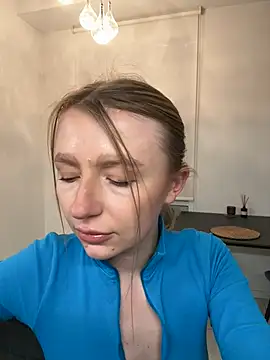 Snapshot of EvaBrooklyn chatting on 5, 3, 2025 EvaBrooklyn online show from 5, 3, 2025