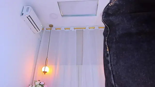 Haily b online show from 4, 4, 2026