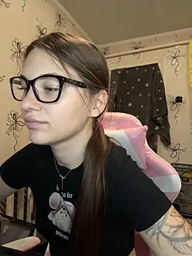 Snapshot of MrrKate chatting on 8, 10, 2025 MrrKate online show from 8, 10, 2025