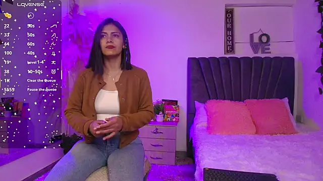 Snapshot of miaoconell chatting on 23, 6, 2026 miaoconell online show from 23, 6, 2026
