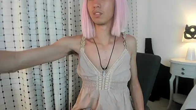 loverisu-coral online show from 5, 12, 2025