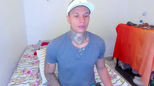 Snapshot of damian_c12 chatting on 8, 3, 2025 damian c12 online show from 8, 3, 2025