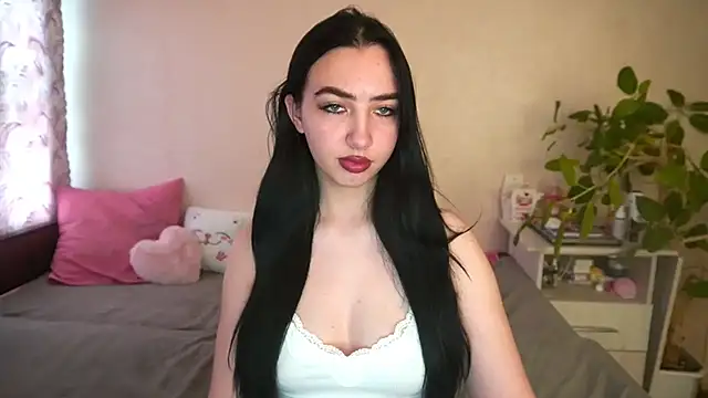 Snapshot of WildKittenX_ chatting on 5, 7, 2026 WildKittenX online show from 5, 7, 2026