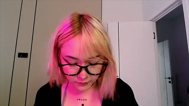 Snapshot of ka00ru_chan chatting on 15, 7, 2026 ka00ru chan online show from 15, 7, 2026