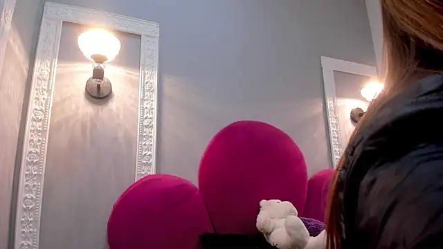 Bonniie 22 online show from 7, 2, 2026