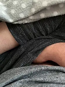 Snapshot of littletoy64 chatting on 27, 2, 2025 littletoy64 online show from 27, 2, 2025