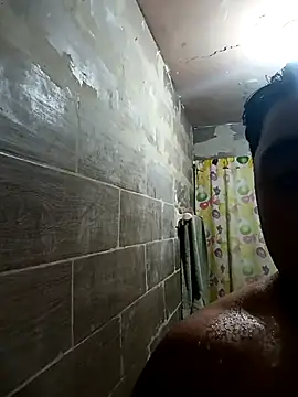 crisssalazar online show from 17, 3, 2025