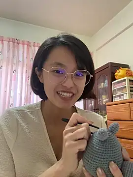 ladypaggy online show from 11, 4, 2026