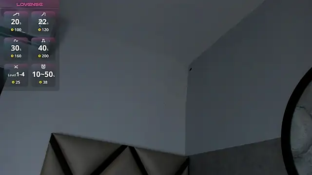 Mitsu Kawii online show from 7, 11, 2025