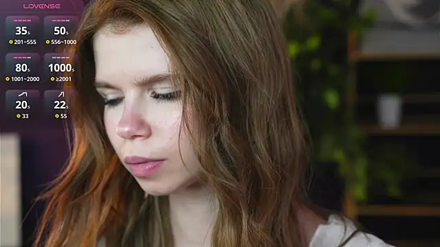 Snapshot of AmityDilley chatting on 13, 10, 2025 AmityDilley online show from 13, 10, 2025