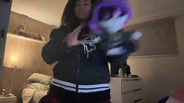 Snapshot of Piolapk chatting on 1, 12, 2025 Piolapk online show from 1, 12, 2025