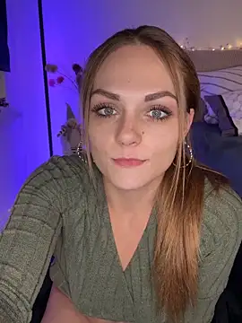 OCTAPUSSY2000 online show from 16, 12, 2025