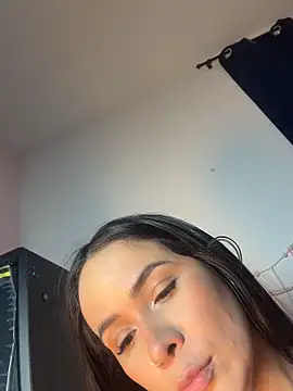 Snapshot of HotAlana_ chatting on 7, 5, 2026 HotAlana online show from 7, 5, 2026