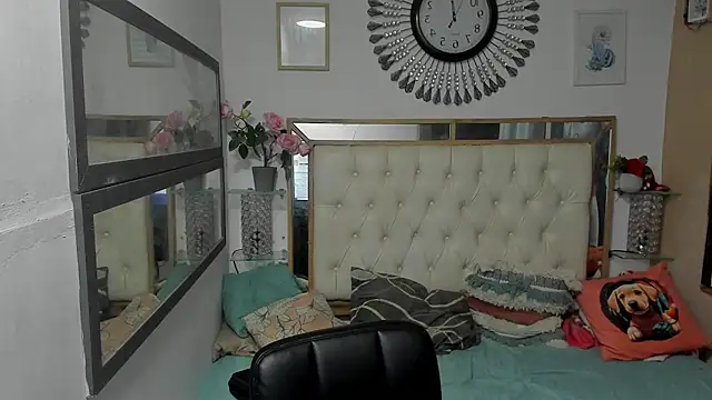 heiker  online show from 18, 10, 2025