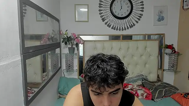 heiker  online show from 19, 10, 2025