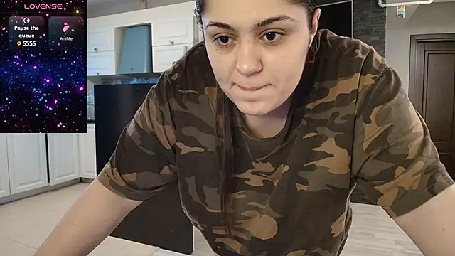 Layla- online show from 17, 12, 2024