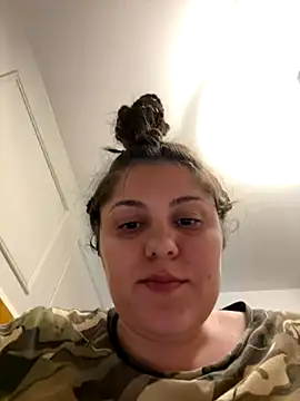 Layla- online show from 15, 9, 2025