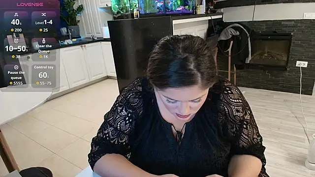 Layla- online show from 5, 10, 2025