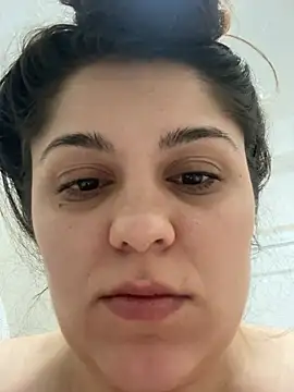 Layla- online show from 8, 3, 2026