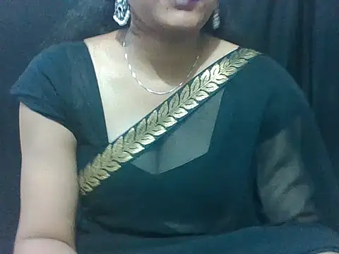 Snapshot of sugandha_bhabhi chatting on 4, 8, 2026 sugandha bhabhi online show from 4, 8, 2026